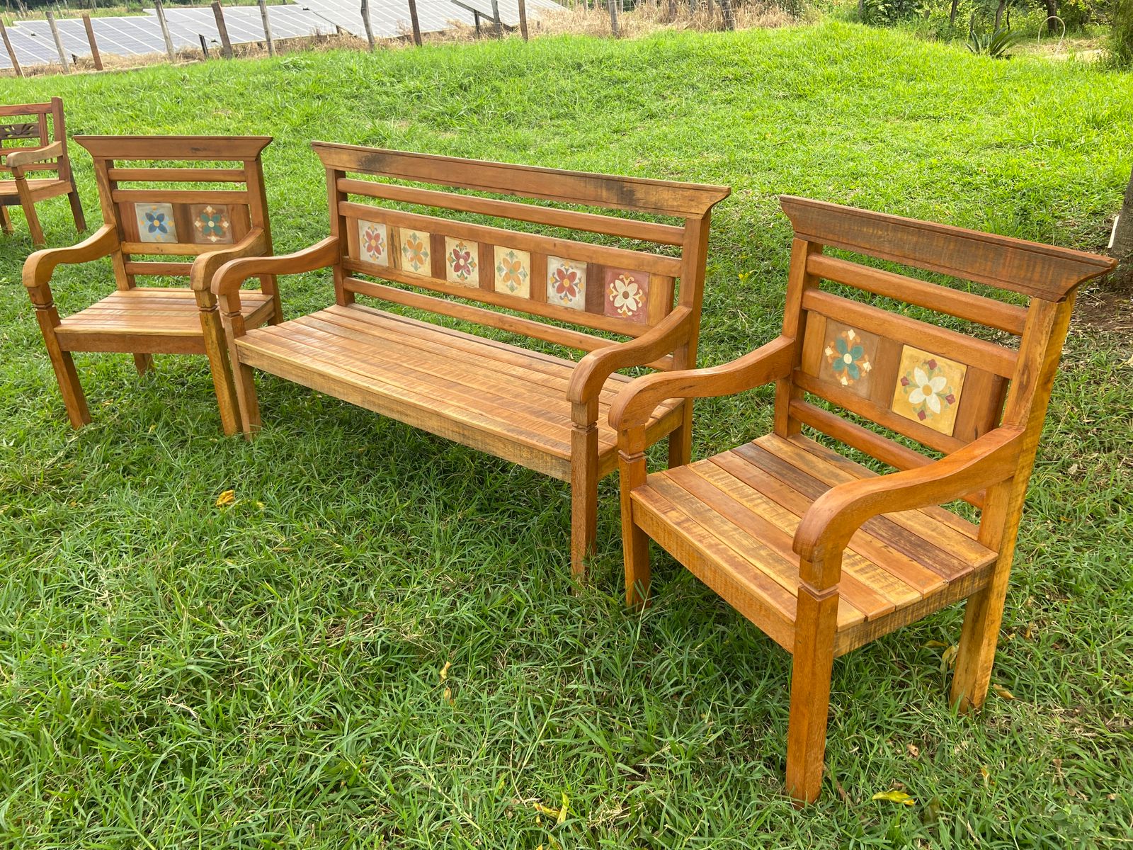 Bancos de Madeira Flores